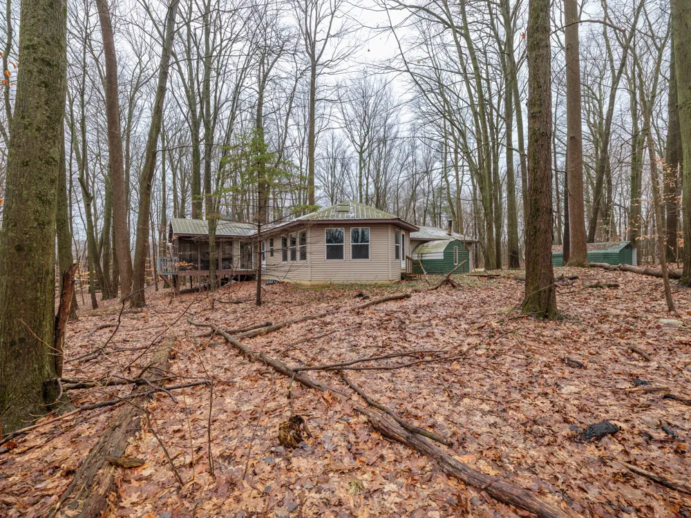 22431 Paulson Road Pine Grove Township, MI 49055