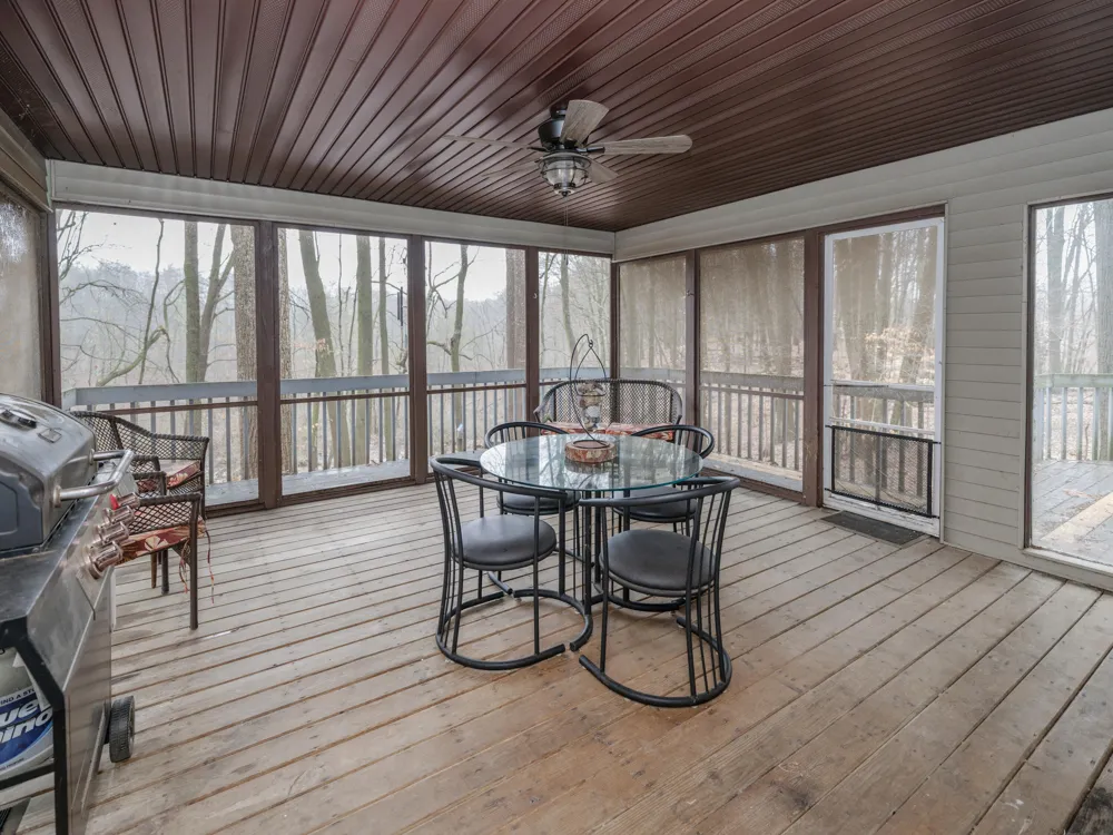 22431 Paulson Road Pine Grove Township, MI 49055