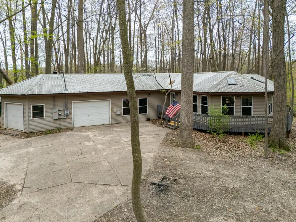 22431 Paulson Road Pine Grove Township, MI 49055