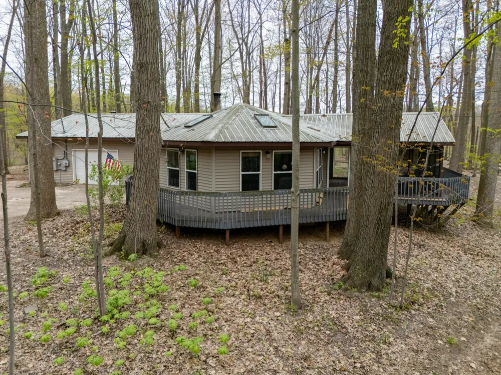 22431 Paulson Road Pine Grove Township, MI 49055