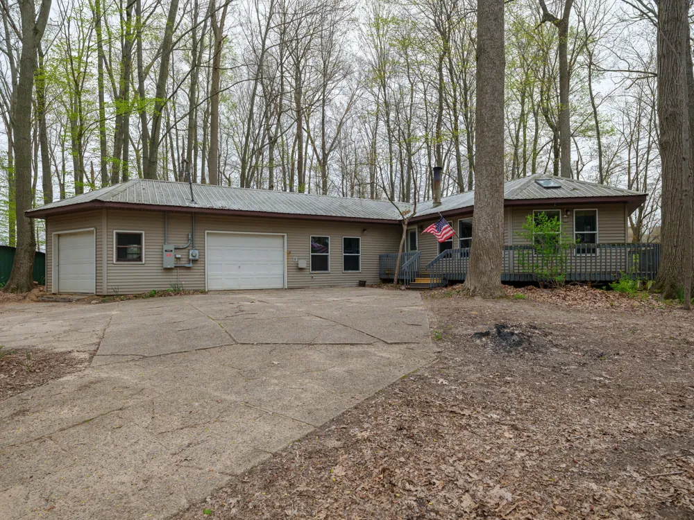 22431 Paulson Road Pine Grove Township, MI 49055