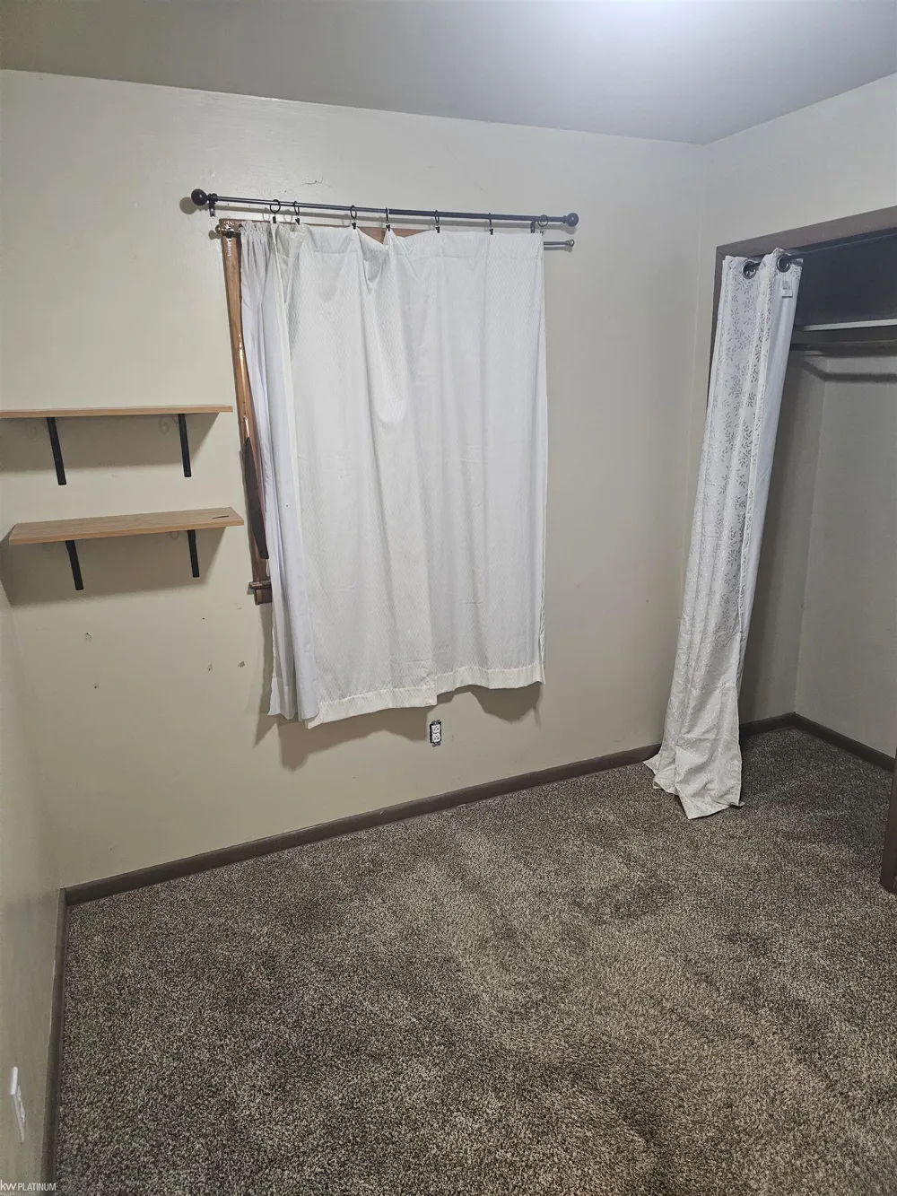 5882 King Road China Township, MI 48054