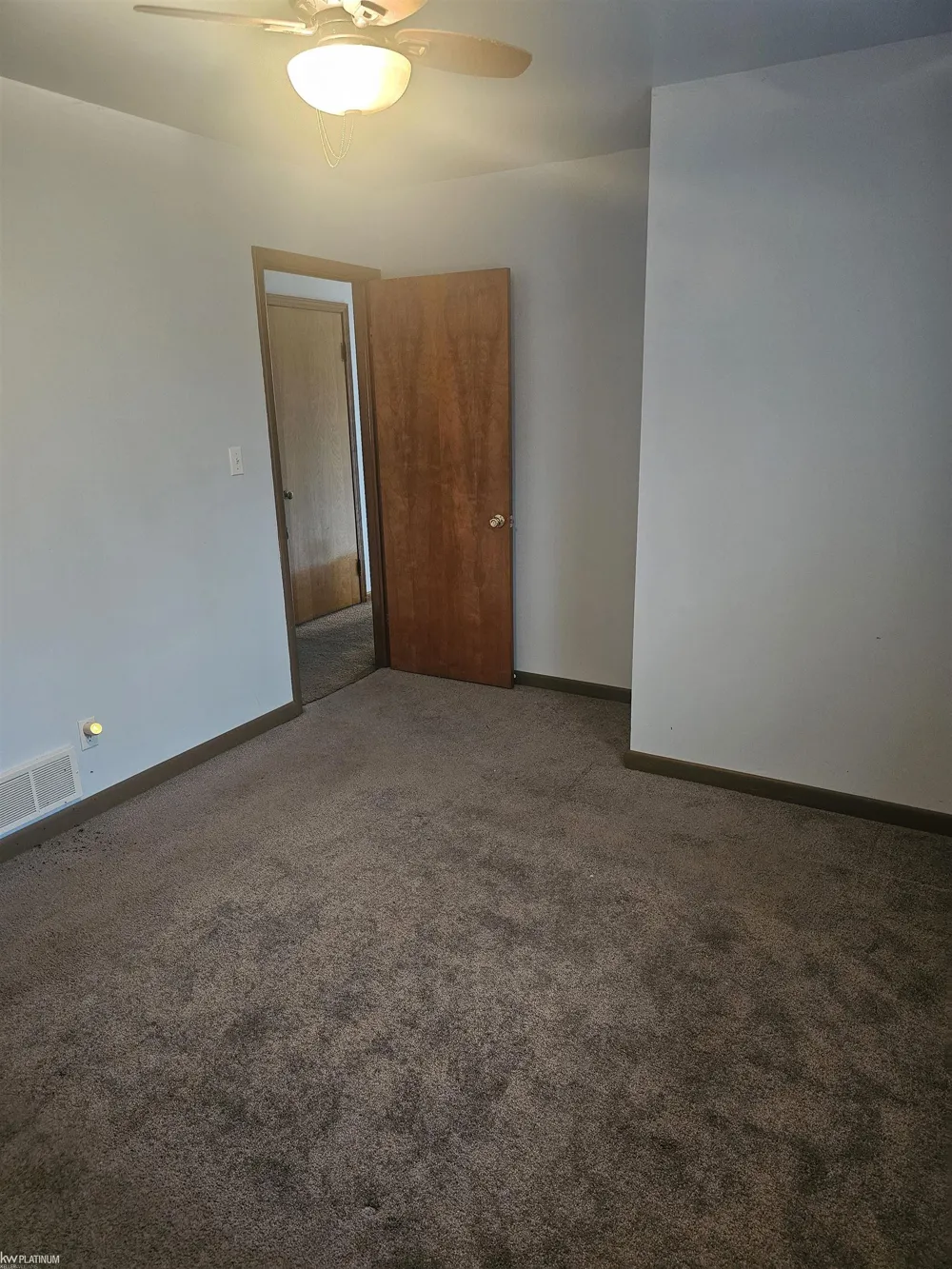 5882 King Road China Township, MI 48054