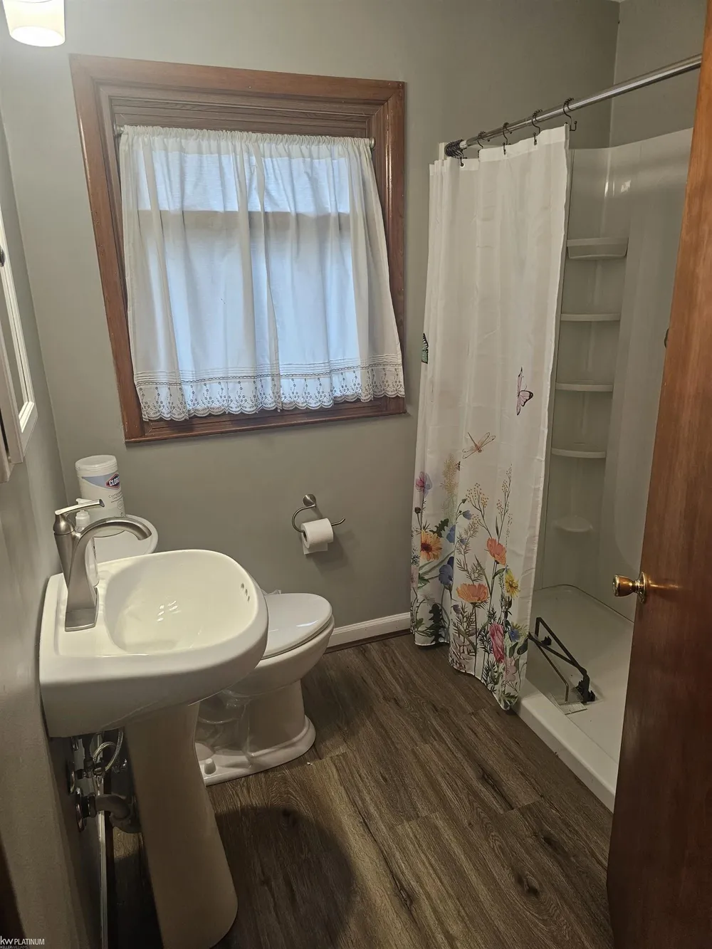 5882 King Road China Township, MI 48054