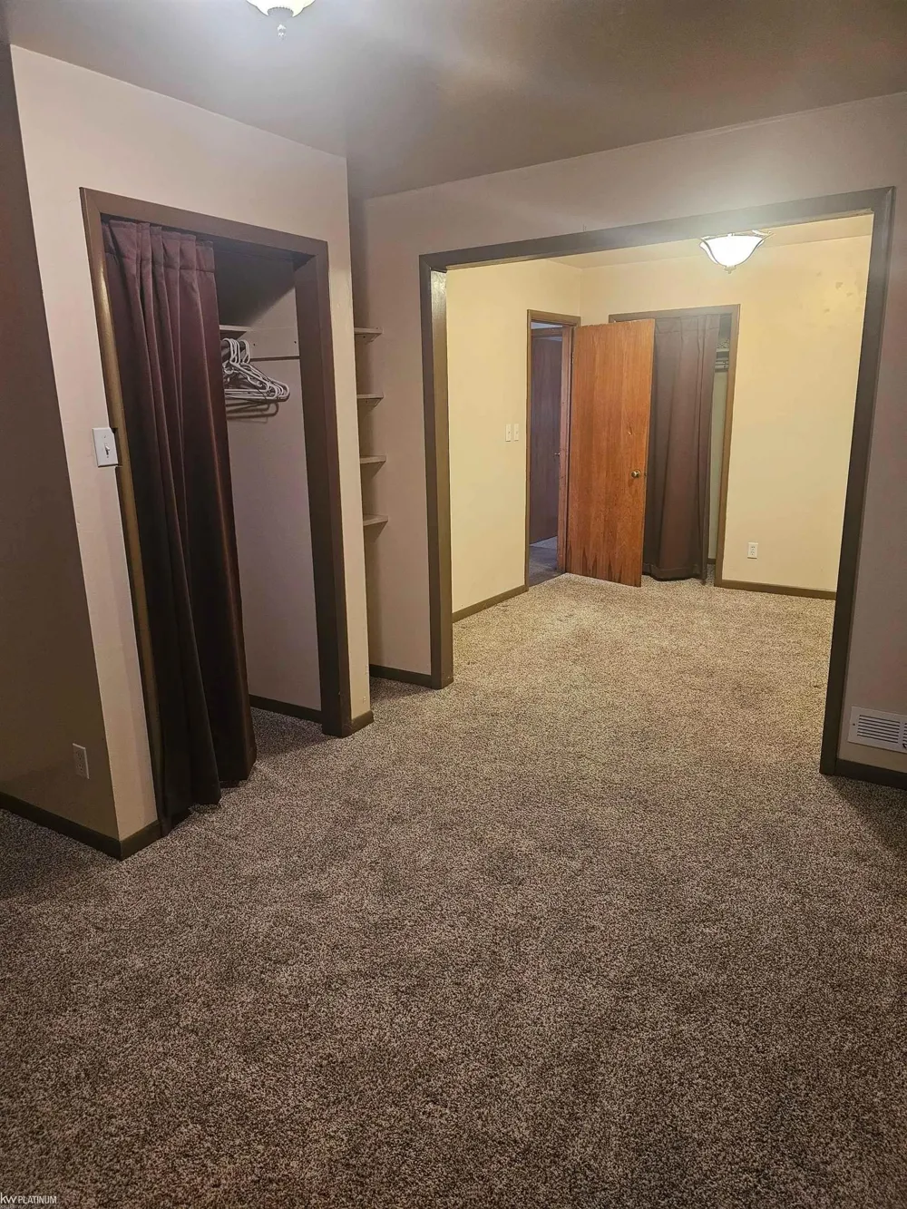 5882 King Road China Township, MI 48054