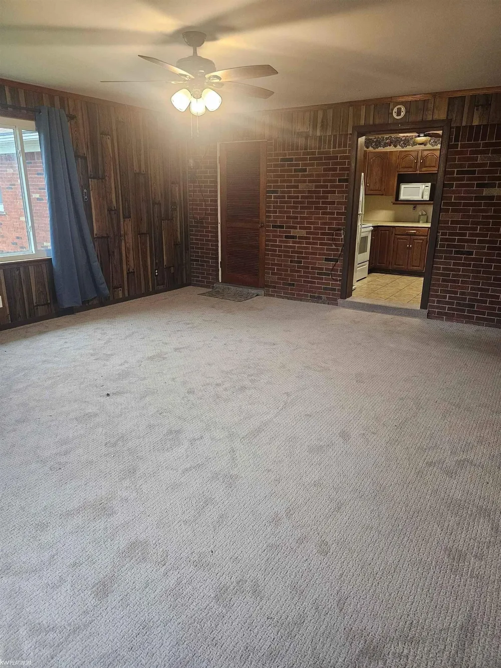 5882 King Road China Township, MI 48054