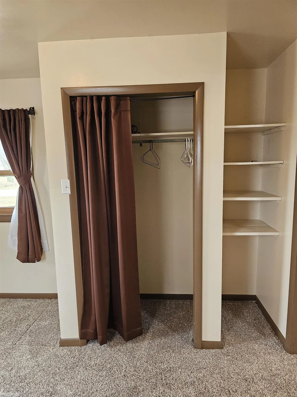5882 King Road China Township, MI 48054