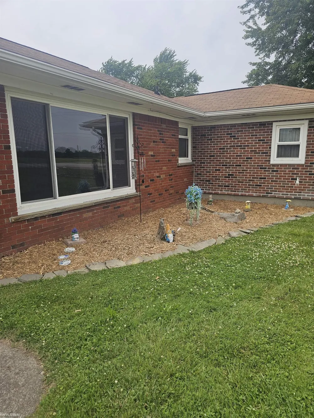 5882 King Road China Township, MI 48054