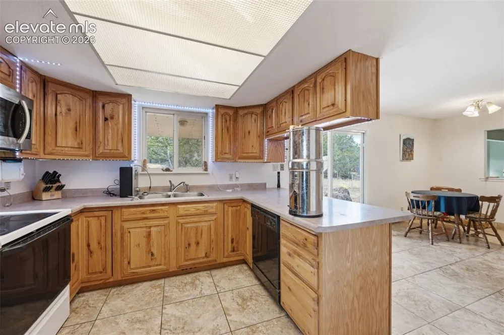 2911 County Road 103 Florence, CO 81226