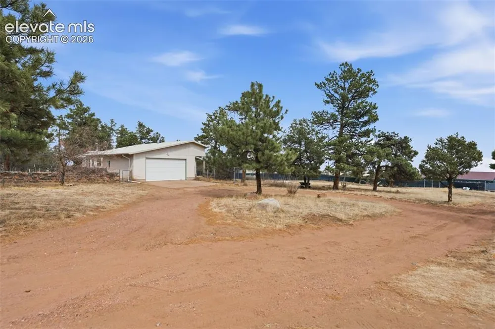 2911 County Road 103 Florence, CO 81226