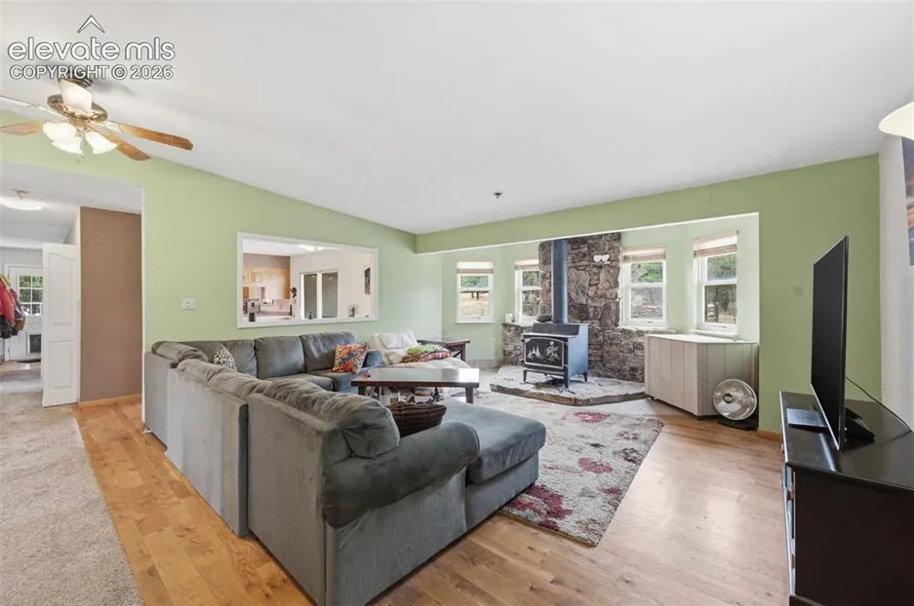 2911 County Road 103 Florence, CO 81226