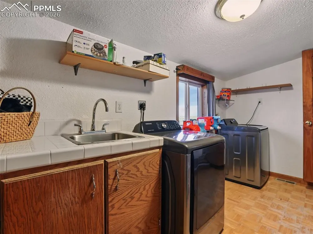 6615 Mulberry Road Calhan, CO 80808