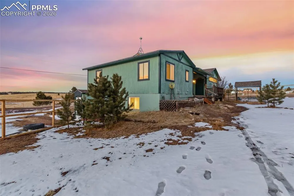 1014 Elfin Glen Drive Divide, CO 80814