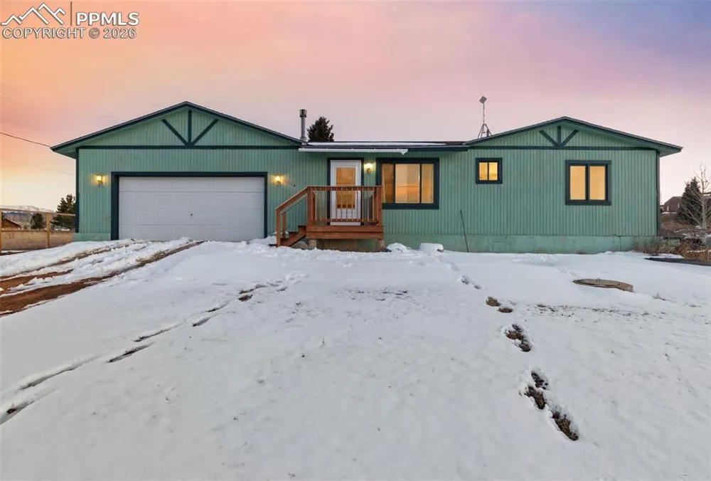 1014 Elfin Glen Drive Divide, CO 80814