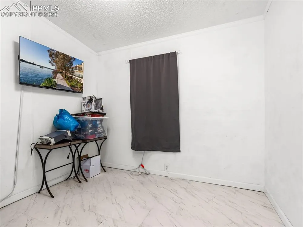 279 E Kipling Drive Pueblo West, CO 81007