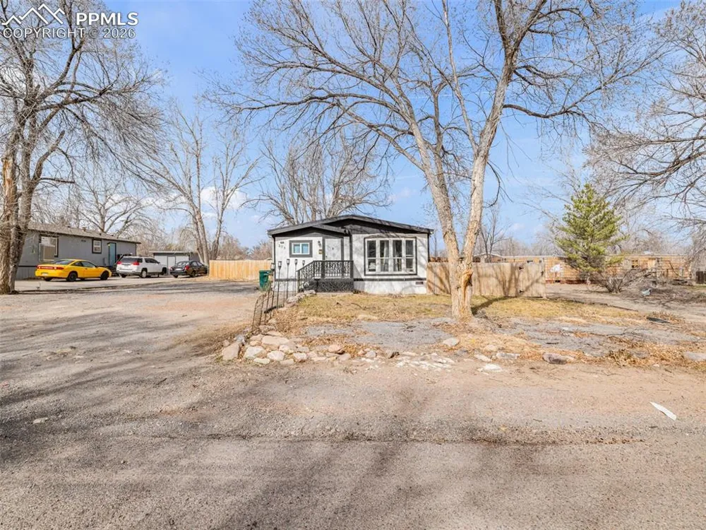 279 E Kipling Drive Pueblo West, CO 81007