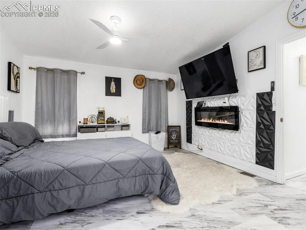 279 E Kipling Drive Pueblo West, CO 81007