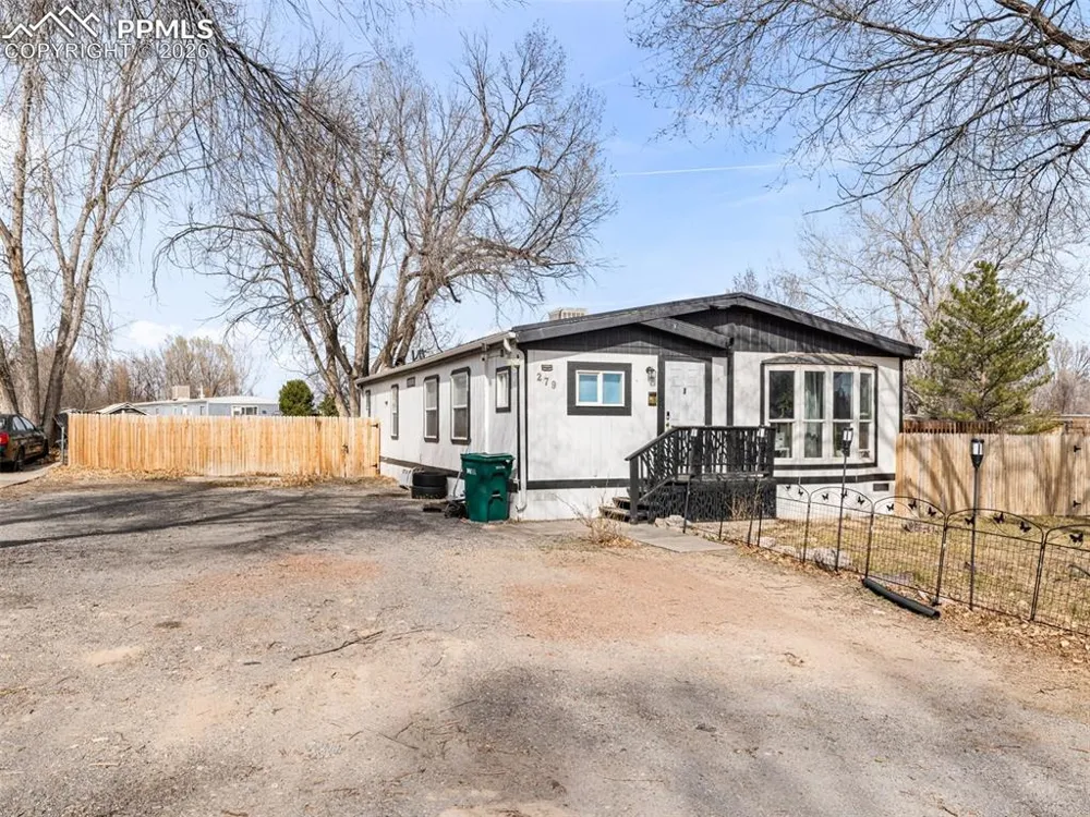 279 E Kipling Drive Pueblo West, CO 81007