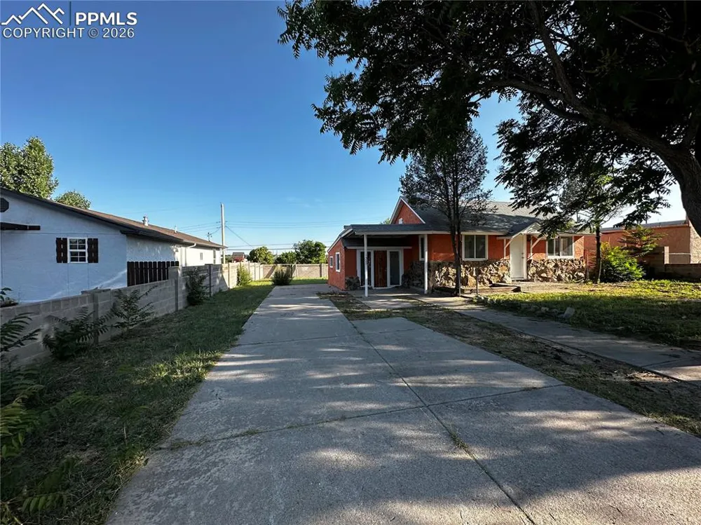 1520 E Ash Street Pueblo, CO 81001
