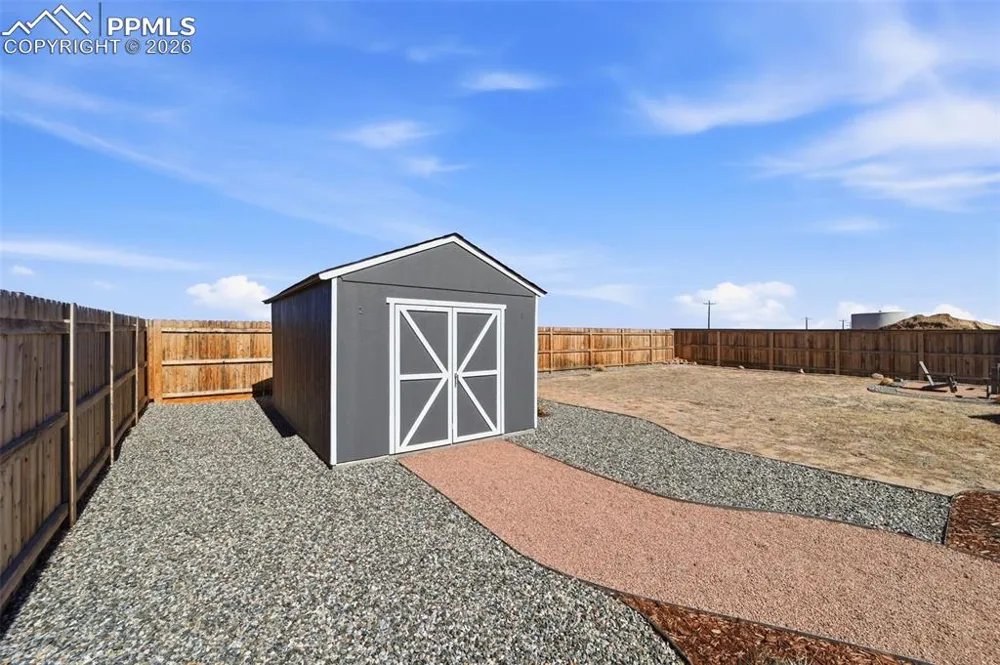 22180 Cattlemen Run Calhan, CO 80808