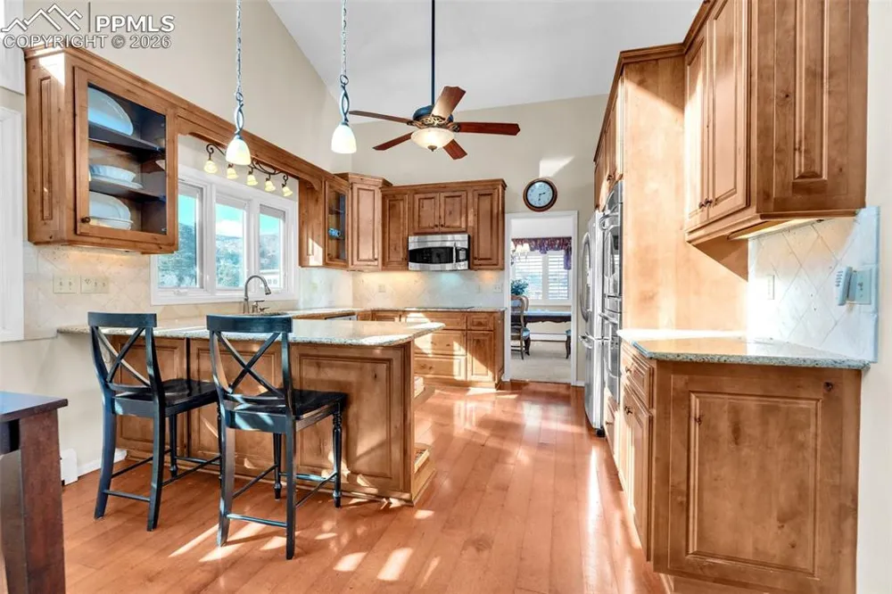 7116 Fox Circle Larkspur, CO 80118