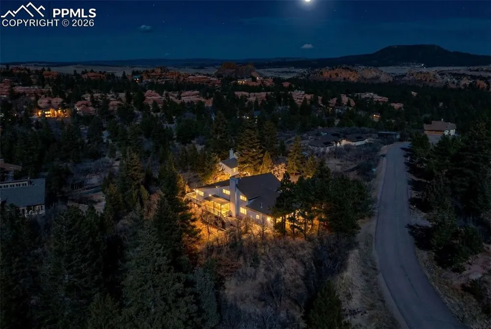 7116 Fox Circle Larkspur, CO 80118