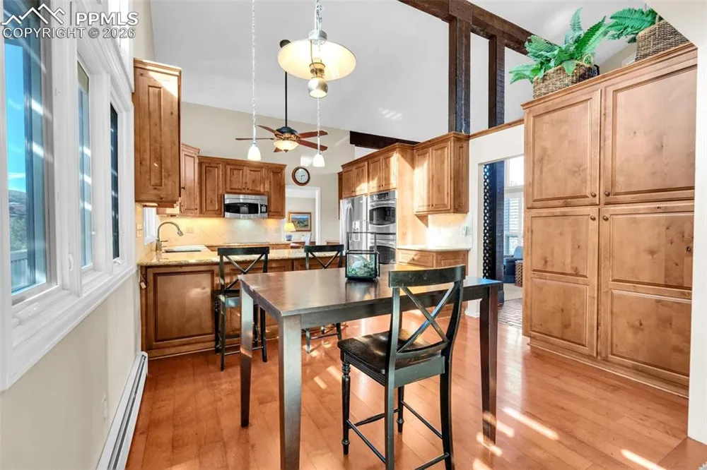 7116 Fox Circle Larkspur, CO 80118