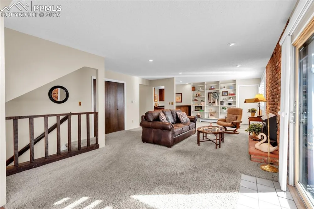 7116 Fox Circle Larkspur, CO 80118