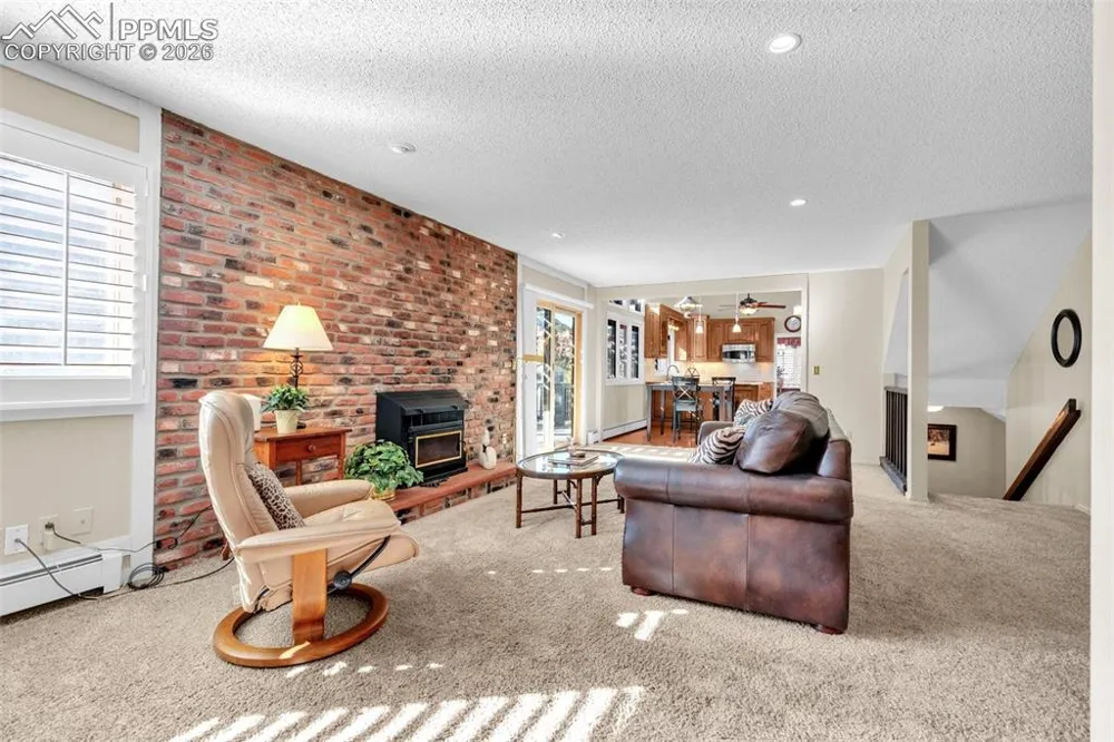 7116 Fox Circle Larkspur, CO 80118