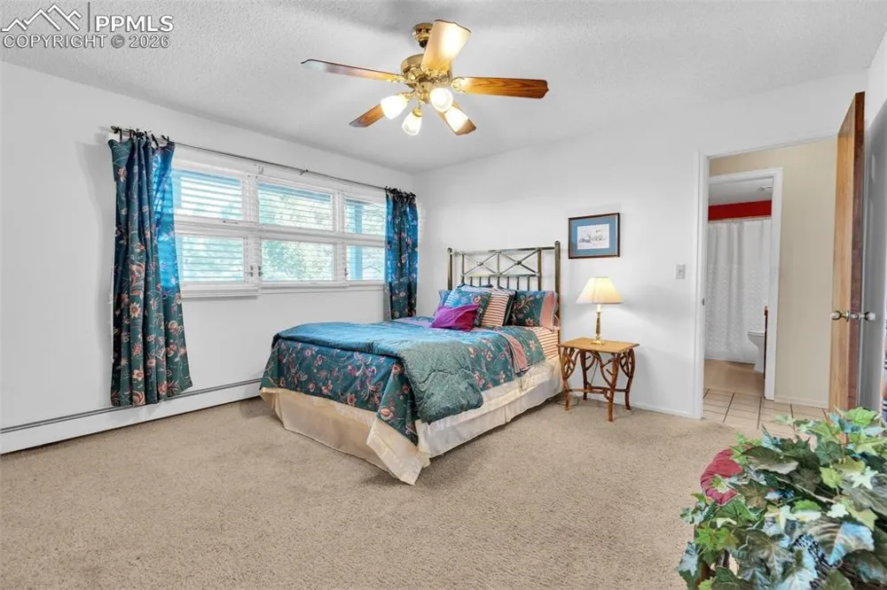 7116 Fox Circle Larkspur, CO 80118