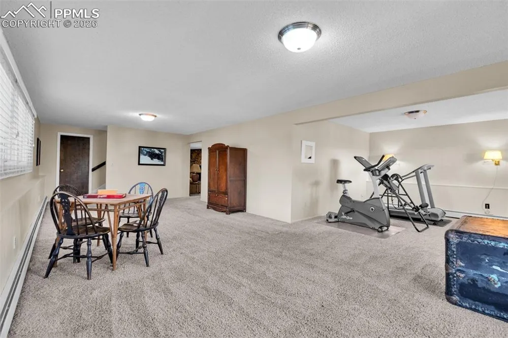 7116 Fox Circle Larkspur, CO 80118