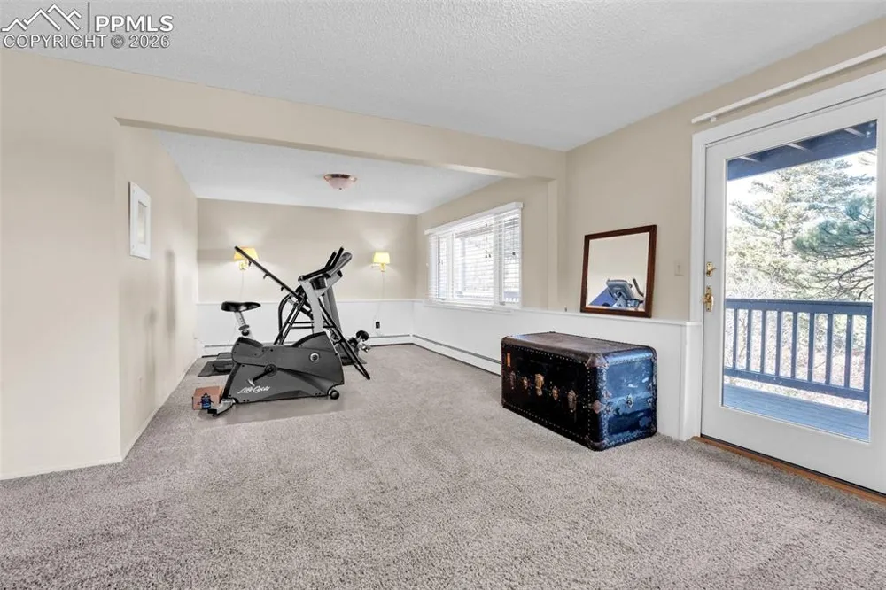 7116 Fox Circle Larkspur, CO 80118