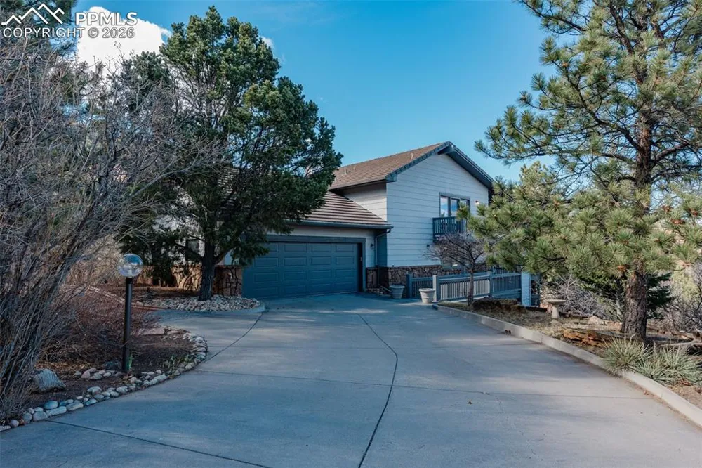 7116 Fox Circle Larkspur, CO 80118