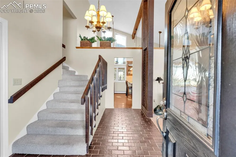 7116 Fox Circle Larkspur, CO 80118