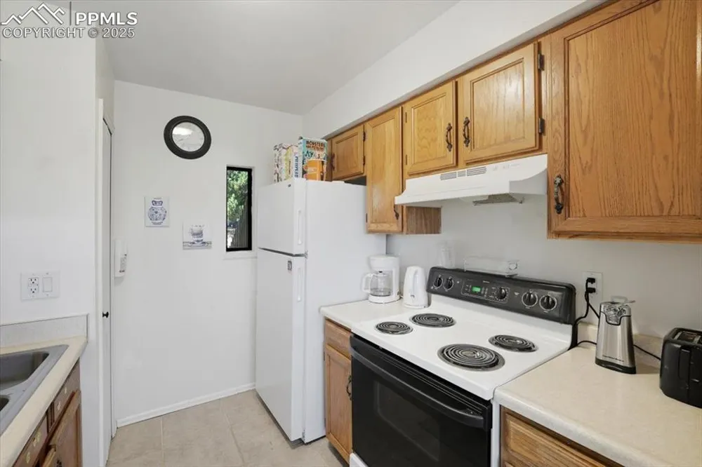 2245 Split Rock Drive Colorado Springs, CO 80919