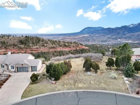 3610 Twisted Oak Circle