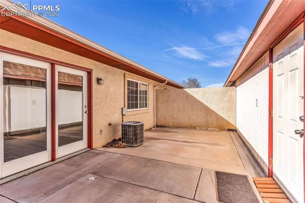 1512 E 21st Street #B Pueblo, CO 81001