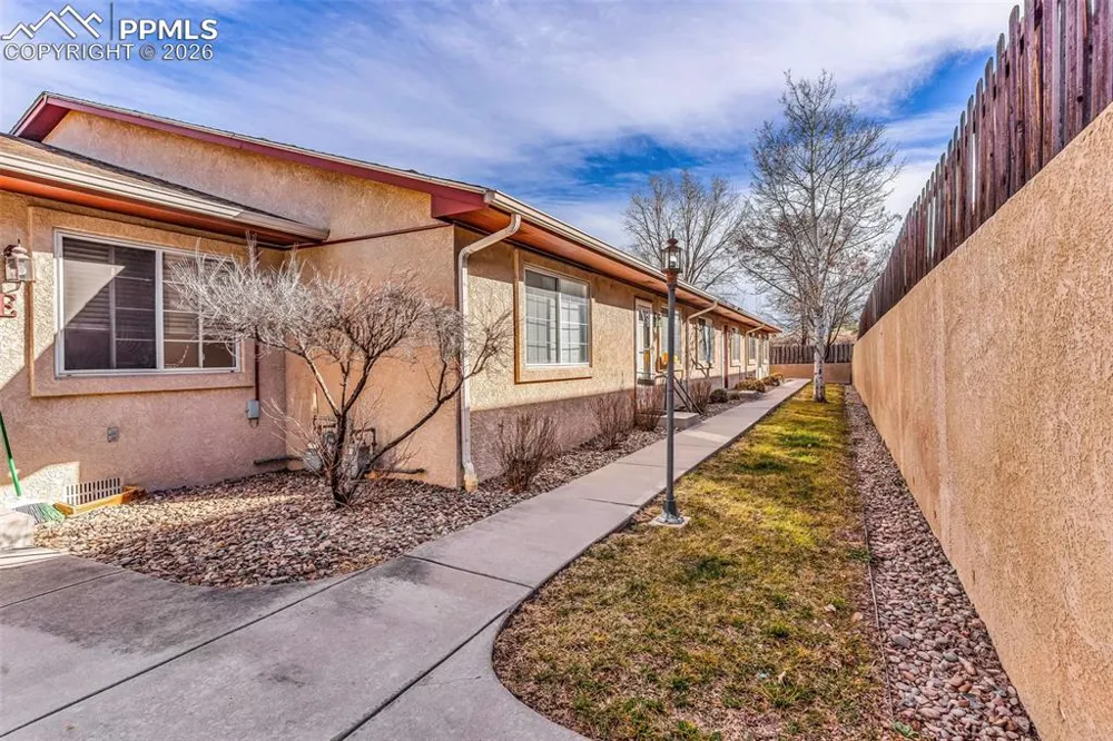 1512 E 21st Street #B Pueblo, CO 81001