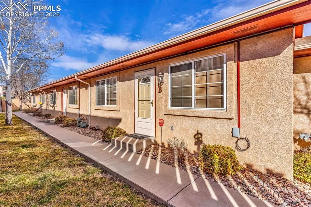 1512 E 21st Street #B Pueblo, CO 81001