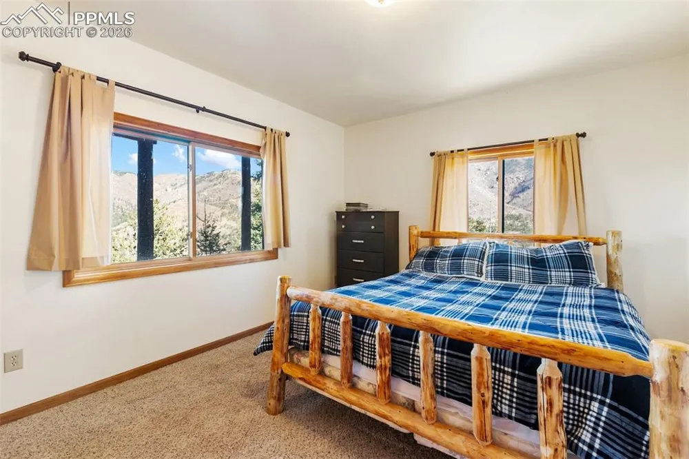 9110 Mountain Road Cascade, CO 80809