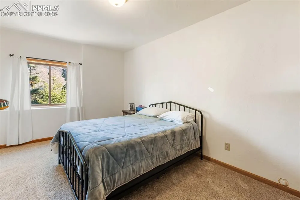 9110 Mountain Road Cascade, CO 80809