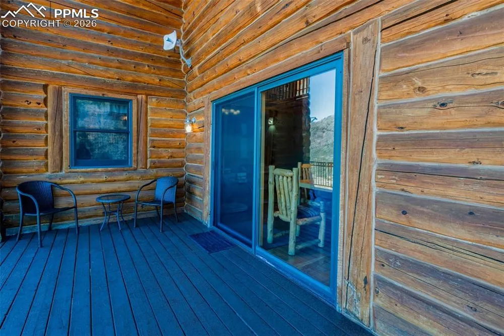 9110 Mountain Road Cascade, CO 80809
