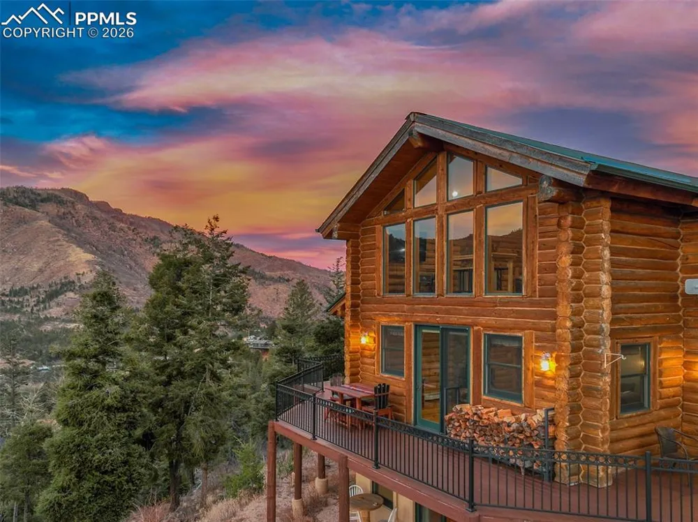 9110 Mountain Road Cascade, CO 80809