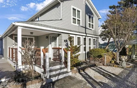 106 Surf Drive