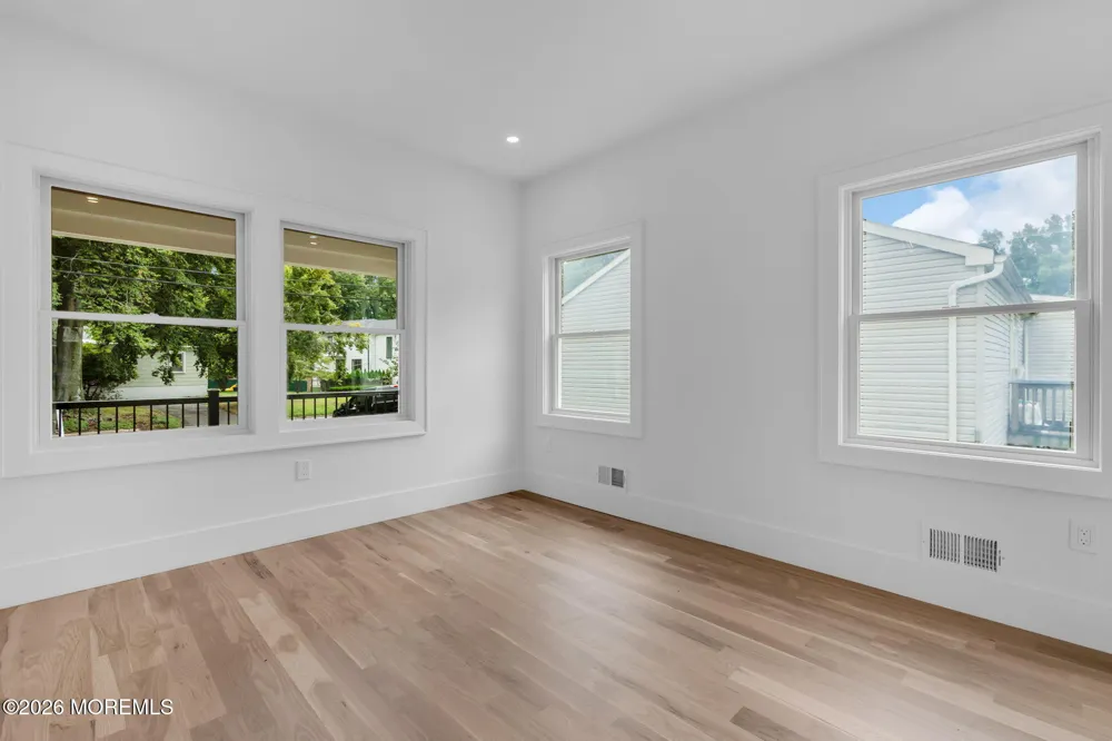 64 Byrnes Lane Eatontown, NJ 07724