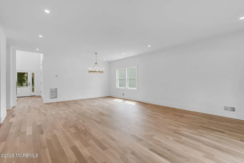 64 Byrnes Lane Eatontown, NJ 07724