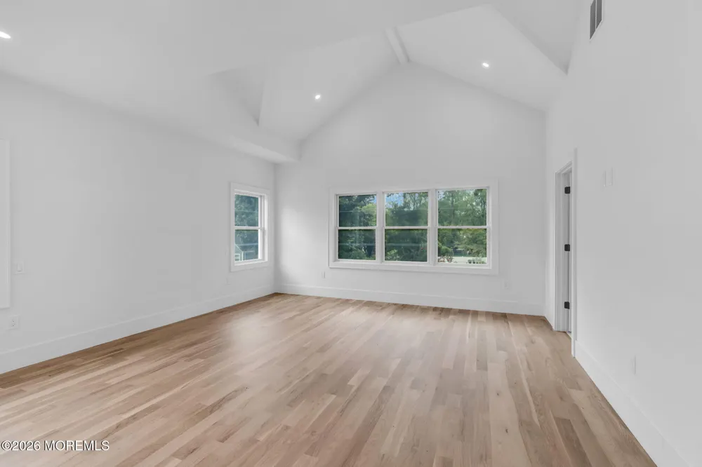 64 Byrnes Lane Eatontown, NJ 07724