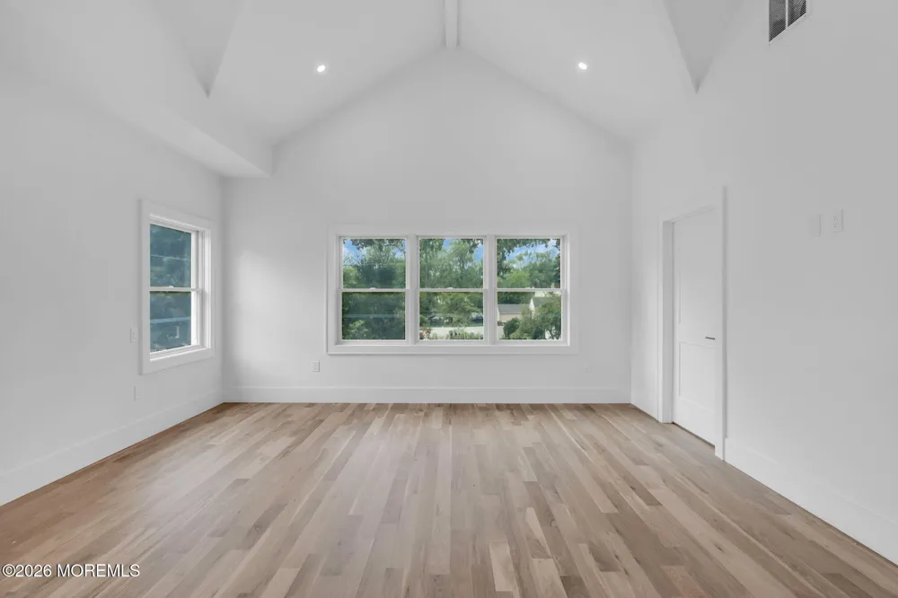 64 Byrnes Lane Eatontown, NJ 07724