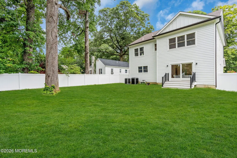 64 Byrnes Lane Eatontown, NJ 07724
