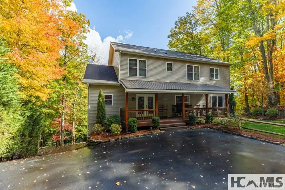 110 Kestrel Court Sapphire, NC 28774